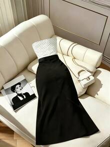 Franclia Women's Casual Colorblock Strapless Waist-Cinching Slim Fit Pleated Hem Sexy Slit Dress, Sexy Dress, Commuter Dress, Fashionable Dress, Black And White Colorblock Design With Metal Buckle Belt, Office Dress, Commuter Dress, Suitable For Daily Summer Wear, Summer White Dress, Black Dress, Formal Occasion Elegant Dress - Black and White - View 2