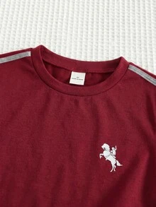 SHEIN Little Byeori 2件套男童休闲舒适百搭条纹缎带撞色圆领短袖T恤和纯色短裤套装 - 紅色 - 查看 4
