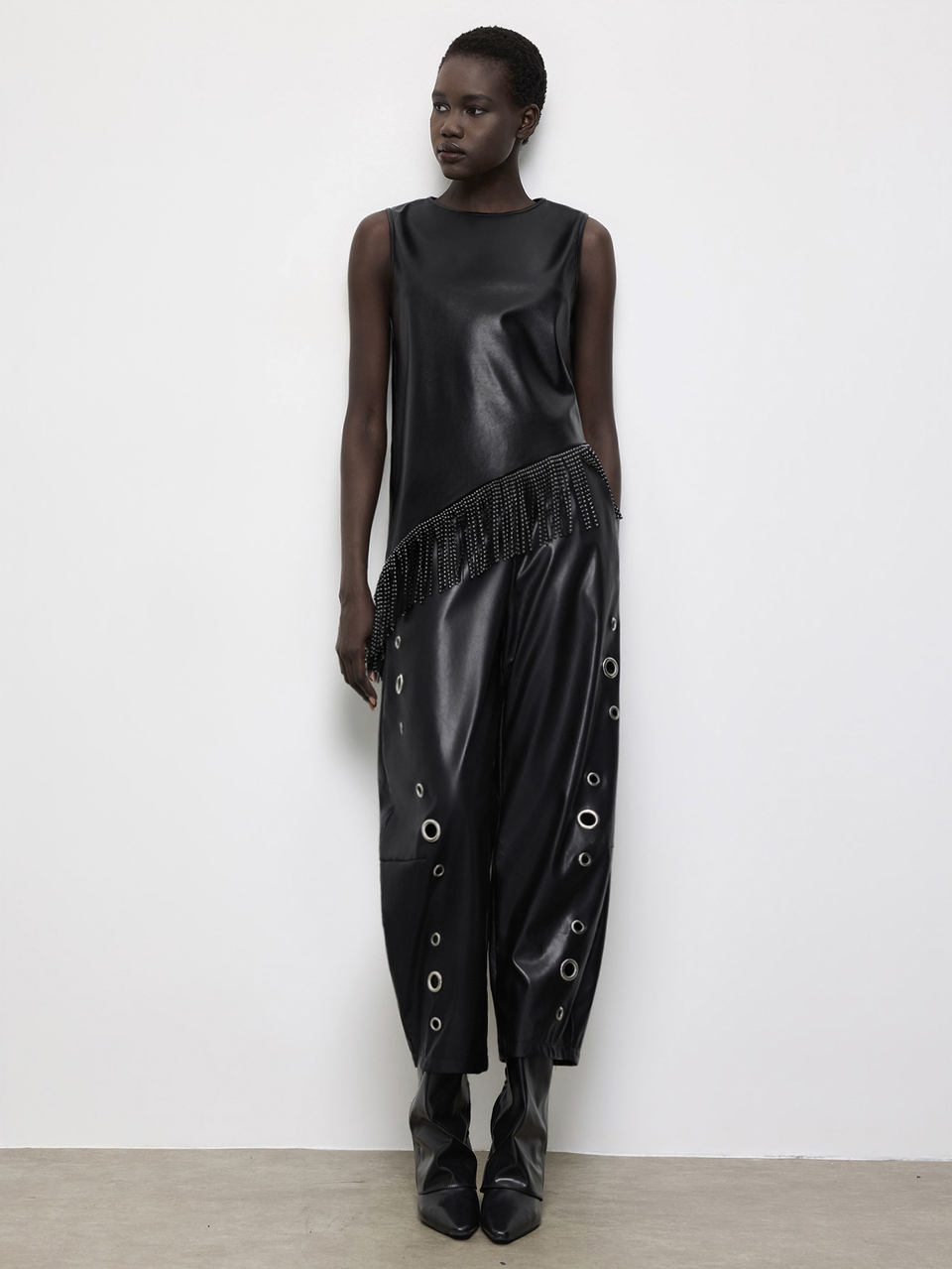 SHEIN Maija Black Sleeveless Asymmetrical Hem Tassel Leather Top, Modern Autumn/Winter Y2k Halloween Festival Party Going Out