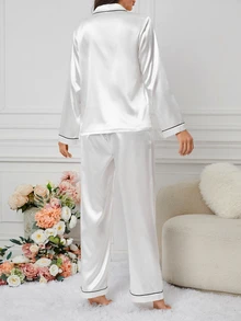 Moireta 撞色滚边白色睡衣套装，秋冬服装 - 白色 - 查看 2