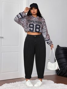 SHEIN CURVE+ Plus Size Casual Minimalist Solid Color Tapered Jeans - Black - View 7