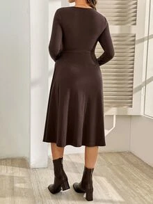 SHEIN Maternity Solid Color V-Neck Short Sleeve Nursing Dress - Brown - View 3