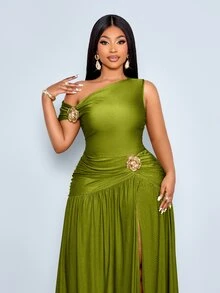 SOLERSUN Plus Asymmetrical Neck Top & Split Thigh Skirt - Green - View 4