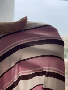 SHEIN 少女粉色短袖T恤，可愛蕾絲飾邊修身上衣，鎖骨領與抓皺胸前設計 - 粉色 - 查看 8