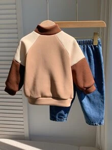 SHEIN 男嬰字母印花拉鍊半開襟衛衣與口袋牛仔褲套裝 - 彩色 - 查看 2