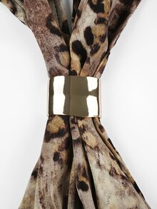SHEIN Glamour Macacão Feminino com Estampa de Leopardo, Renda em Contraste, Gola Halter e Decoração Metálica - Castanho - Visão 9
