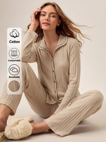 SHEIN Petite Größe Damen 2-teiliges Baumwoll-Rippstrick-Homewear-Set in Apricot mit Kontrastfarbe, Knopfdetail, Langarm-Oberteil und lange Hose, bequem und lässig