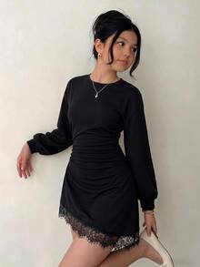SHEIN 青少年女孩黑色優雅圓領不對稱下擺蕾絲拼接收腰短袖迷你洋裝 - 黑色 - 查看 6