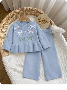 SHEIN طقم بناتي من كارديجان محبوك بأكمام طويلة مزين بفيونكة وبنطلون محبوك للخريف والشتاء - الأزرق - مشاهدة 3