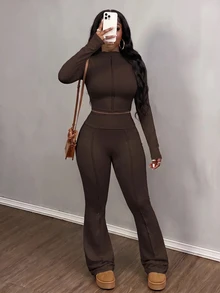 Slaydiva مجموعة تي شيرت بياقة عالية وأكمام طويلة متناسقة وبنطال واسع، موضة خريفية، قطعتان/مجموعة - بني - مشاهدة 3