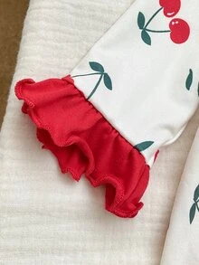 1件新生兒連身衣居家服杏色底可愛紅色櫻桃滿版印花，對比紅荷葉邊飾氛圍感十足，長袖連腳長褲爬行服附配套髮帶，超級可愛風格，柔軟舒適，新生兒最佳禮物 - 紅色 - 查看 6