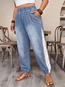 SHEIN EMERY ROSE CURVE Plus Size Lace Patchwork Fashion Pocket Denim Cropped Pants Fall/Winter - Blue - View 2