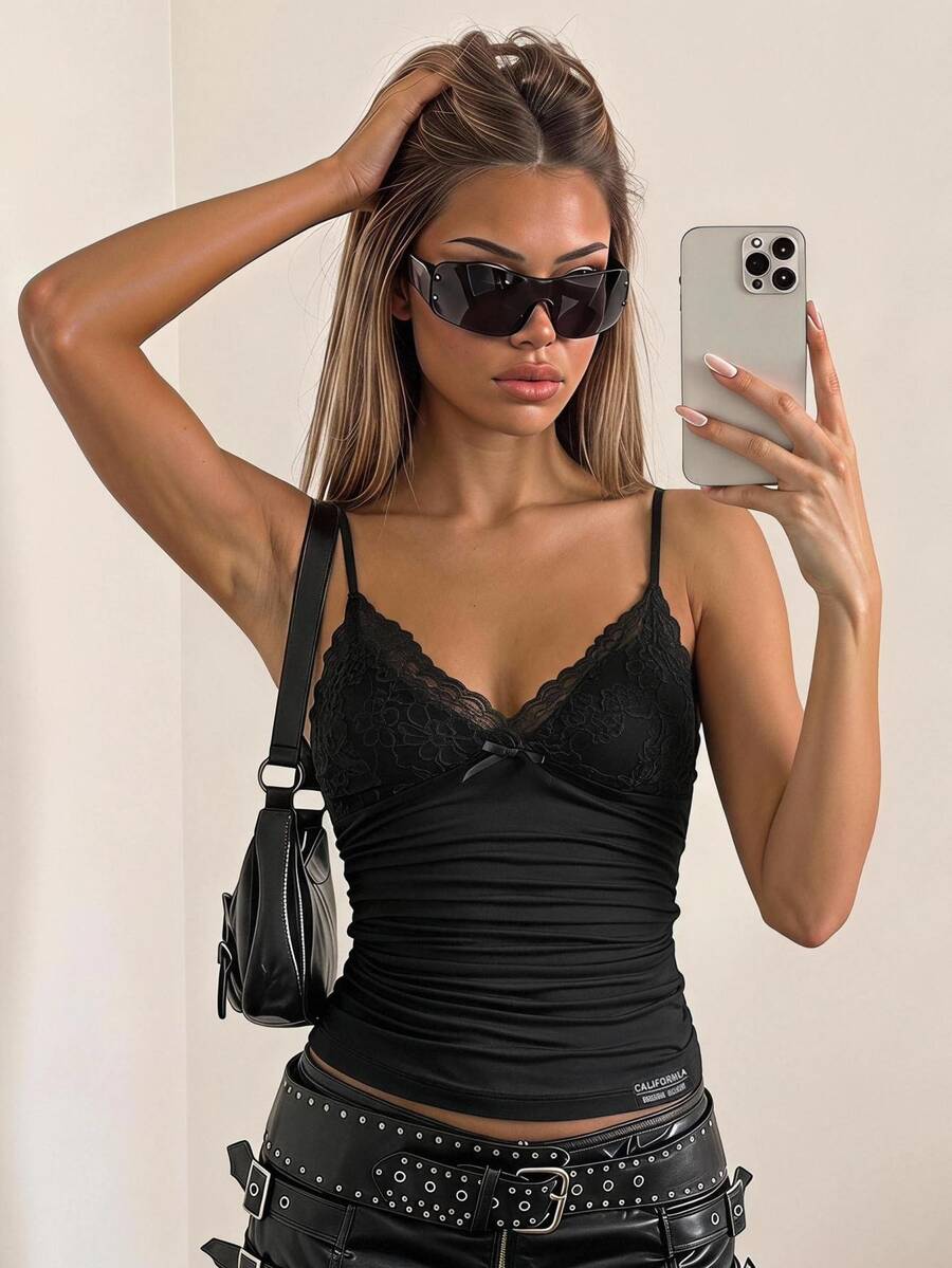 SHEIN ICON 95%棉女款休閒貼身吊帶上衣,蕾絲拼接,性感,女款夏季,女款休閒,夏季上衣 - 黑色 - 查看 1