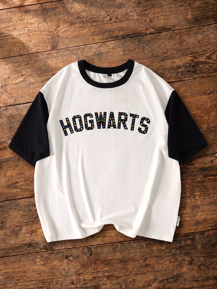 HARRY POTTER X SHEIN تي شيرت كاجوال رجالي بطبعة حروف وياقة دائرية وأكمام قصيرة - أبيض وأسود - مشاهدة 1