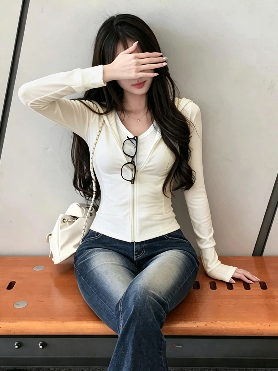 DAZY 女款保暖內裡修身純色T恤 - 米色 - 查看 1