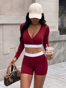 SHEIN Sports Women's Colorblock V-Neck Long Sleeve Top And Shorts Casual Daily Sports Outfit - Flame scarlet - View 2