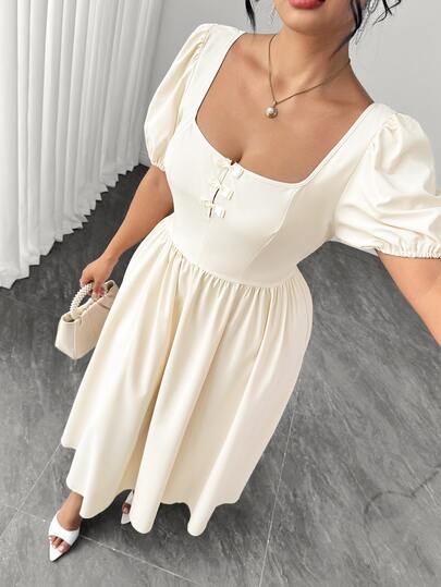 SHEIN LUNE CURVE Women's Plus Size Beige Square Neck Puff Short Sleeve Bow Decor Cinched Waist Back Shirred Full Skirt Long Dress, Suitable For Commuting, Dating, Daily Wear, Light Party, Gentle Style Versatile Dress
