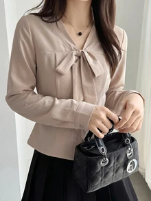 DAZY 女款純色領口長袖單排扣優雅襯衫 秋季 - 棕色 - 查看 4