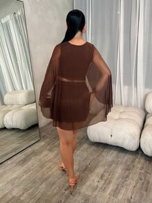 Dayanna Comas 女士纯色圆领荷叶袖时尚T恤 - 棕色 - 查看 2