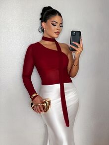 Dayanna Comas Women's Fashionable Elegant Solid Color Slim Fit One-Shoulder Top With Ribbon - Burgundy - View 5