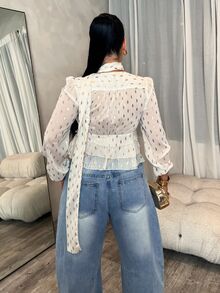 Dayanna Comas 女士法式金属箔叶子图案可拆卸荷叶边下摆休闲衬衫，秋冬款 - 杏色 - 查看 2