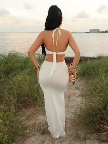 Dayanna Comas Women's Sexy Beach Vacation Deep V Metal Shell Decor Halter Backless Fitted Long Dress, Blue - White - View 2