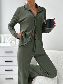 SHEIN طقم بيجامة نسائي مريح وكاجوال للمنزل مقاس TALL، قطعتان من القطن المحبوك المضلع باللون الأخضر مع تفاصيل أزرار أمامية بلون متباين، أكمام طويلة وبنطال طويل - أخضر عسكري - مشاهدة 7
