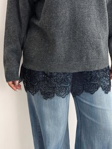 Firerie Suéter de cuello redondo gris oscuro para mujer talla grande, con ribete de encaje de contraste de moda, elegante top de punto de unicolor, casual versátil para oficina en otoño - Gris Oscuro - Ver 9
