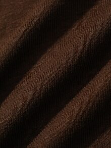 DAZY Setelan Santai Wanita untuk Liburan: Kaos Halter Neck Polos dan Rok Berkerut - Coffee Brown - View 6