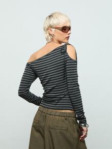 COUREZ Long Sleeve Off Shoulder Top In Stripe / Y2K Black Tops Cute Tops Cute Fall Clothes Autmn Tops Going Out Tops For Women Lonf Sleeve Tops Fall Clothes - Black - View 3