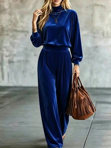 SHEIN طقم نسائي جديد بطراز فينتاج للتنقل اليومي من قطعتين: توب مخملي بأكتاف منسدلة وبنطلون واسع الساق - الأزرق - مشاهدة 4
