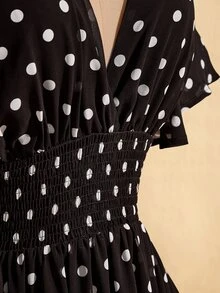 SHEIN ICON 大尺碼荷葉袖V領收腰A字洋裝，適合海灘婚禮度假，波希米亞嬉皮Y2K風，夏季情人節優雅穿搭 - 棕色 - 查看 9