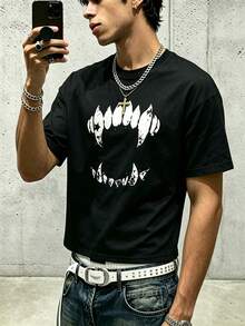 Resyla Men Men's Halloween Distressed Vampire Fangs T-Shirt, American Dark Cracked Jagged Print Black And White Boxy Cropped Top, Short Sleeve, Streetwear Goth - Black - View 5