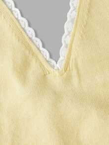 SHEIN MOD Atasan Wanita Rajut Bergaris Putih dan Kuning Model V-Neck Halter dengan Detail Renda Halus dan Tali Pengikat, Cocok untuk Liburan Musim Panas, Gaya Tropis, dan Romantis Prancis. - Kuning muda - View 5