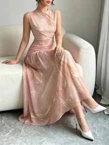 Modelyn 金粉色流線紋理圖案法式風格洋裝，女款時尚低領無袖收腰長裙，抓皺收腰設計，夏日度假風，日常穿搭 - 彩色 - 查看 6