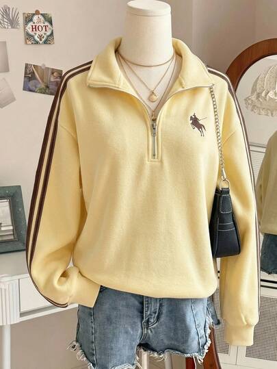 SHEIN Sparklyn 1pc Girls' Long Sleeve Half-Zip Sweatshirt With Turn-Down Collar, Fleece, Fall Clothes, Contrast Color Striped Sleeves + Delicate Horse Graphic
