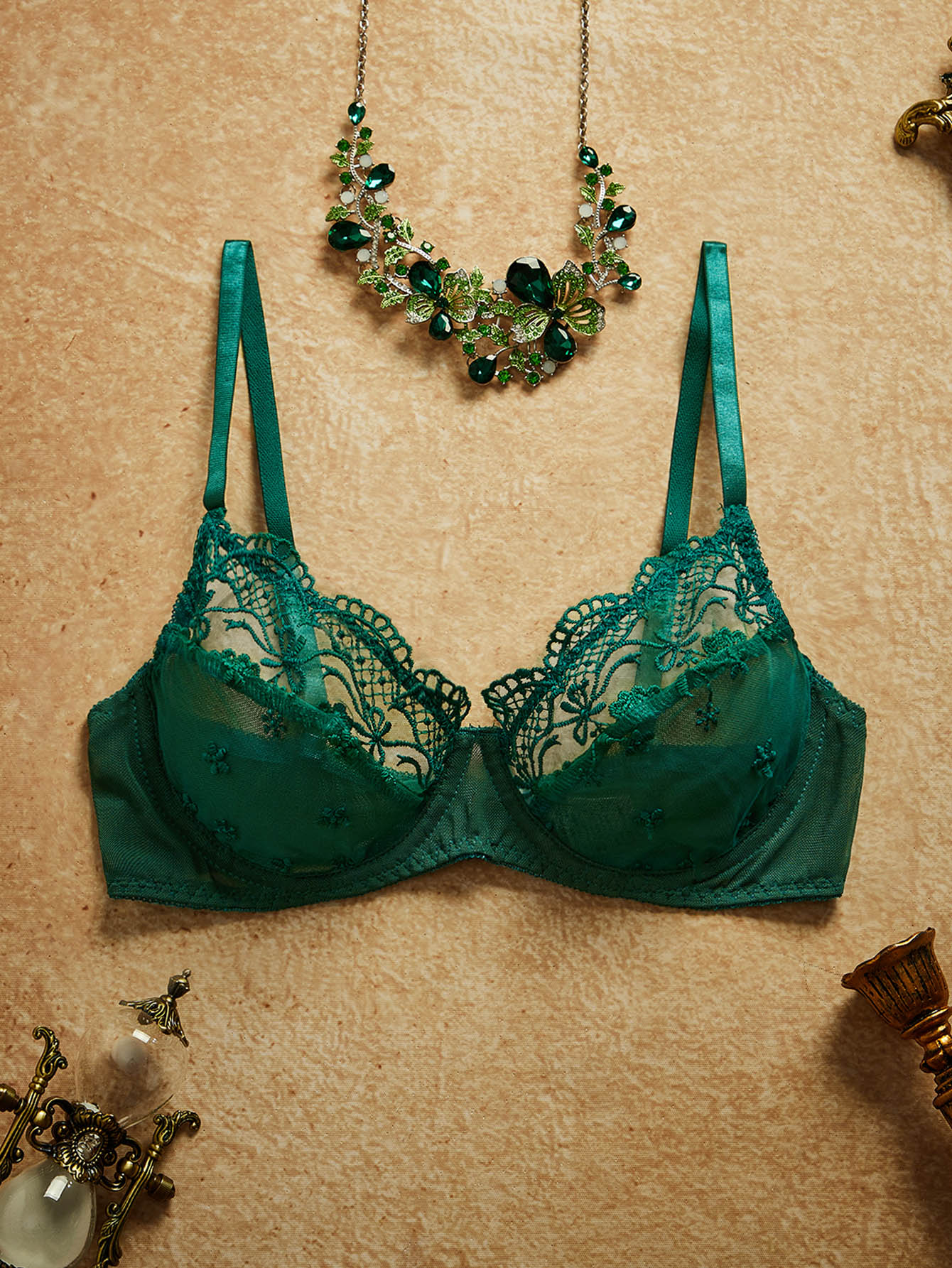 PinupPomp Contrast Lace Underwire Bra Lingerie - Dark Green - View 1