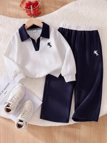 SHEIN Playful Pals 女童學院風兩件套：海軍藍對比領長袖上衣 + 高腰寬腿褲，經典馬術刺繡休閒套裝，百搭春/秋季運動服，適合校園與日常穿著 - 白色 - 查看 3