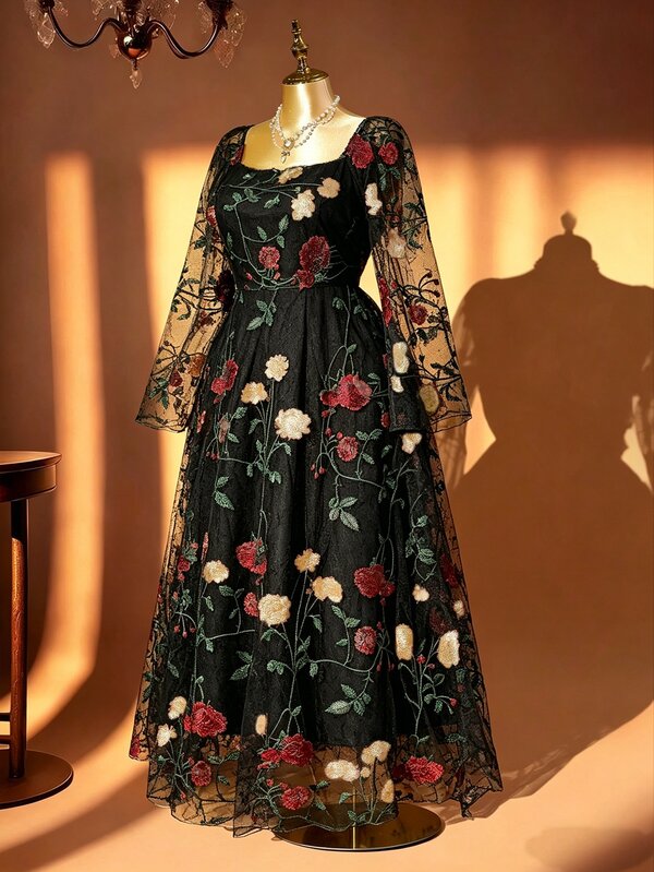 Rometta Plus Size Women's Black Winter Elegant Formal Evening Vintage Rose Embroidered Mesh Square Neck Ruched Long Sleeve Maxi Dress, Formal Gala Fall