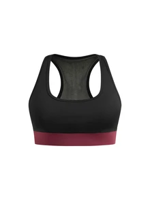 SHEIN Cheerettes مجموعة رياضية نسائية مقاس كبير 3 قطع باللون الأسود والأحمر، توب بدون أكمام بياقة دائرية وحمالة صدر بظهر رياضي بألوان متباينة وسروال ضيق، ناعمة ومرنة بخصر عالي وتحكم في البطن مع بطانة قابلة للإزالة - متعدد الألوان - مشاهدة 18