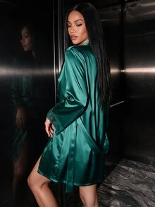 Silforma Set Piyama Cami Satin Berhiaskan Renda dan Jubah Berikat, Pakaian Musim Gugur dan Musim Dingin - Dark Green - View 2