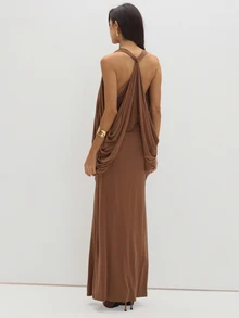 MUSEYN Brown Chocolate Plunge Neckline Draped Back Maxi Dress Elegant Dramatic Vacation Evening Wedding Guest Fall New Season Capsule Wardrobe - Brown - View 4