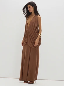 MUSEYN Brown Chocolate Plunge Neckline Draped Back Maxi Dress Elegant Dramatic Vacation Evening Wedding Guest Fall New Season Capsule Wardrobe - Brown - View 3