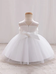 SHEIN Glamorique Kids 女嬰白色無袖正式禮服，3D花朵貼花透視網紗領泡泡紗裙，適用特殊場合、洗禮與派對 - 白色 - 查看 2