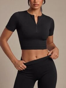 SHEIN Kaos Olahraga Wanita Lengan Pendek Setengah Resleting Warna Polos - Hitam - View 5