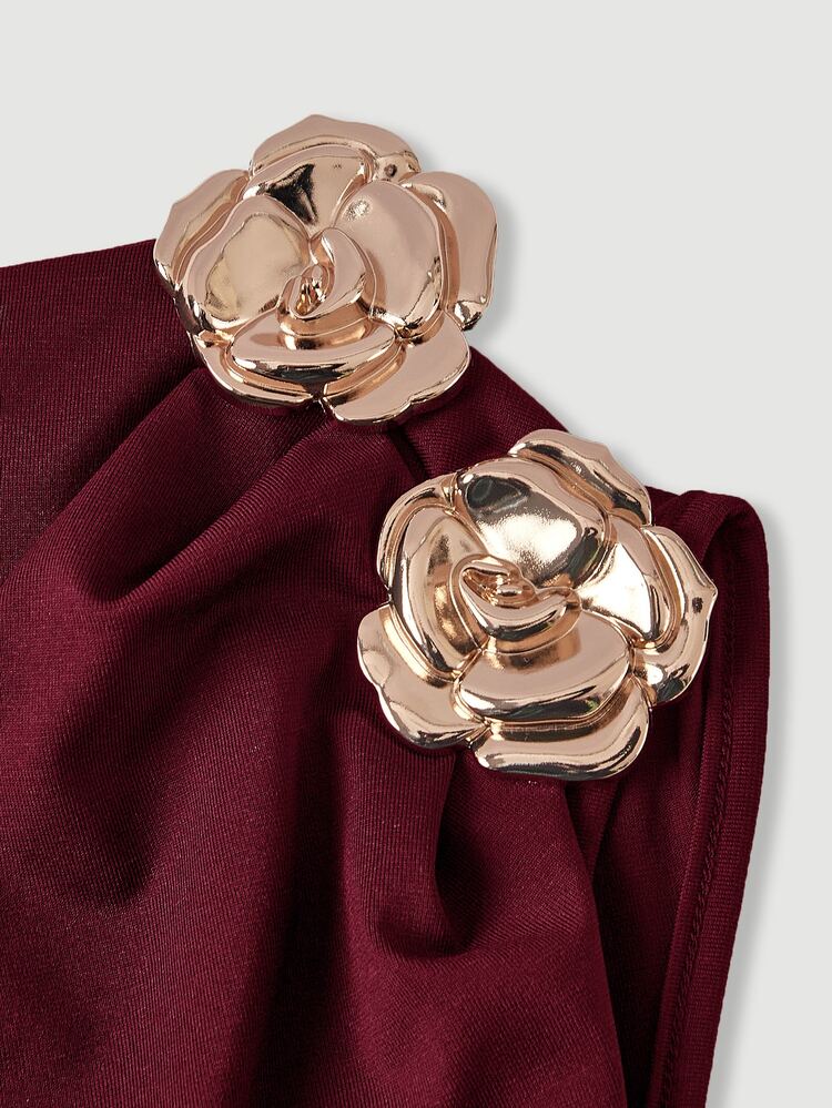 SHEIN MOD Plus Size Women's Asymmetric Shoulder Mini Dress, 1920s Summer Party Birthday Metal Flower Decor, Fitted Waist, Graduation, Wedding Guest,Burgundy - Burgundy - View 4