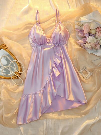 DelicateAllure Camisola Plus Size em Cetim Roxo Claro, Estilo Kawaii Coquette Lolita, com Babados Assimétricos, Elegante e Delicada