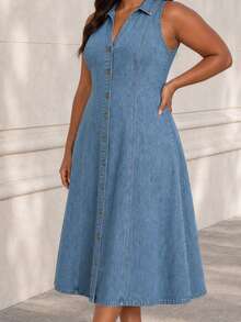 ELLERISSA Gaun Midi Denim Tanpa Lengan Berkerah Leher V Kancing Depan Warna Terang Ukuran Plus - Light Wash - View 7