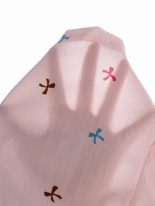 SHEIN 2件組少女彩色蝴蝶結印花翻領長袖後背蝴蝶結裝飾上衣與短褲套裝，學院休閒風，適合四季穿著，度假及更多場合 - 粉色 - 查看 7