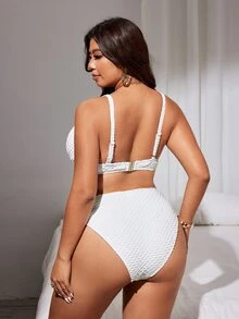 SHEIN Swim Curve 大码两件套泳衣，性感夏季套装，采用泡泡纹理面料，带钢圈支撑罩杯，适合泳池派对、海滩度假。 - 白色 - 查看 2